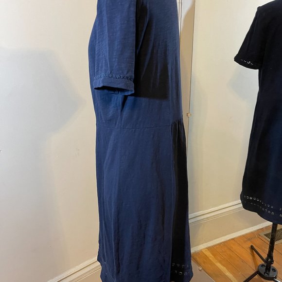 Boden Scallop Jane Textured Dress - Picture 6 of 9